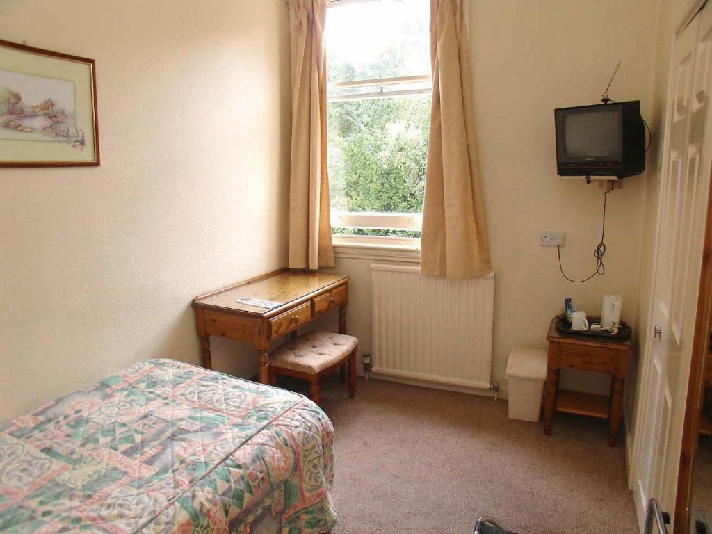 Awentsbury Hotel Near Birmingham University Room photo